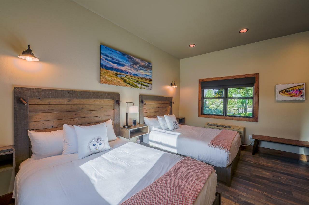 Golden Stone Inn West Yellowstone Extérieur photo